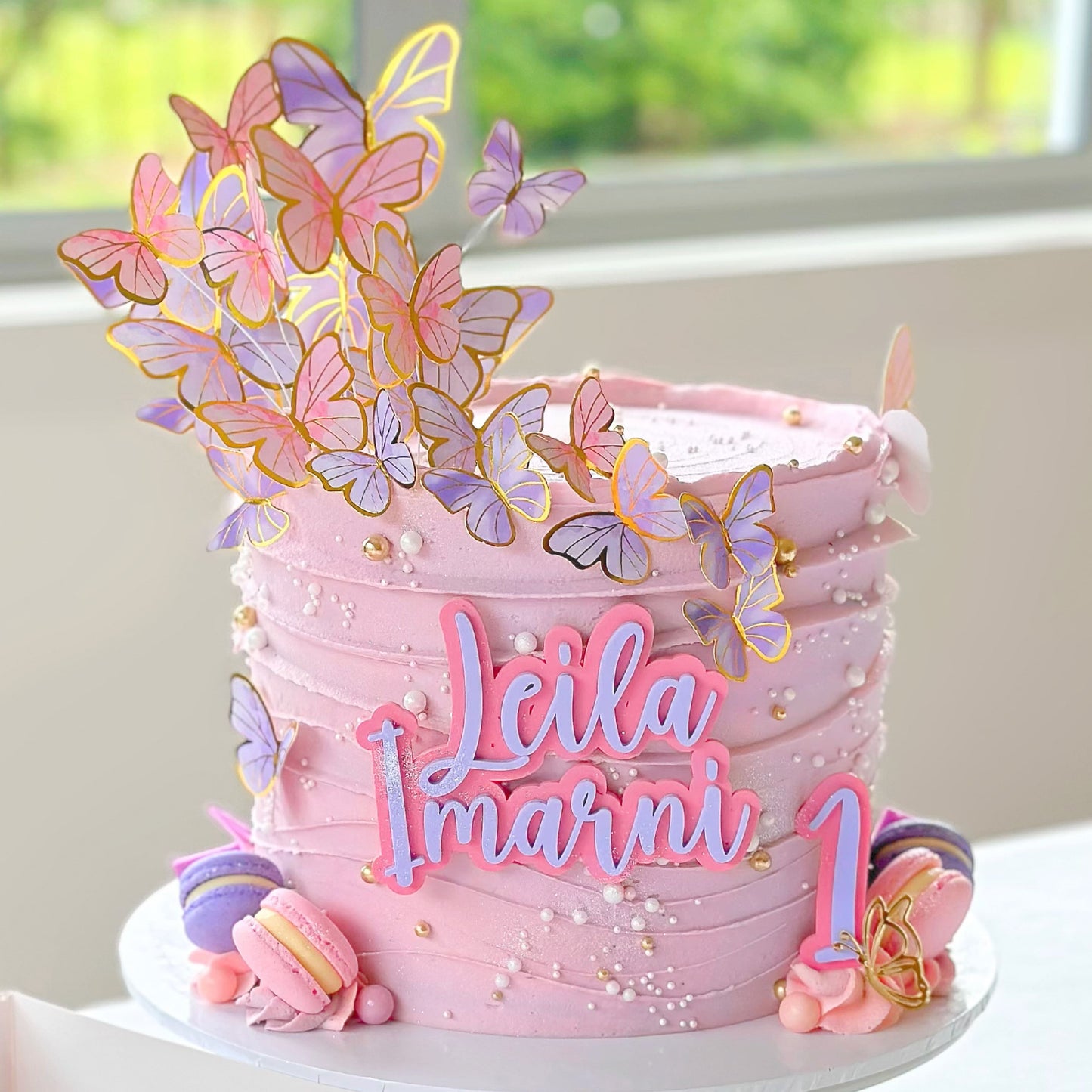 Cake by Alissa's Cakery showing our Acrylic Name Plaque.