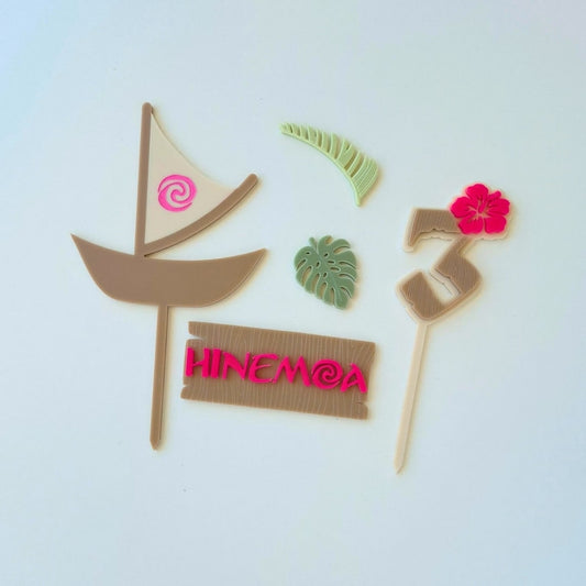 Decorative items including a sailboat, number 7, and leaves on a light blue background